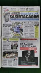 Hürriyet Gazete 10 Kasım 2016 78 Yıllık Hasret,Hillary Clinton,Donald Trump,Melania Trump,Ivanka Trump,Razi Canikligil,Dursun Özbek,Jan Olde Riekerink,Tolga Ciğerci,Cristiano Ronaldo,Florentino Perez,Alex De Souza,Arda Turan,Burak Yılmaz,Selçuk İnan,Şenol Güneş,Nevriye Yılmaz,Tuncay Şanlı,Koç - İş Bankası Atatürk Afişi