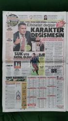 Hürriyet Gazete 10 Kasım 2016 78 Yıllık Hasret,Hillary Clinton,Donald Trump,Melania Trump,Ivanka Trump,Razi Canikligil,Dursun Özbek,Jan Olde Riekerink,Tolga Ciğerci,Cristiano Ronaldo,Florentino Perez,Alex De Souza,Arda Turan,Burak Yılmaz,Selçuk İnan,Şenol Güneş,Nevriye Yılmaz,Tuncay Şanlı,Koç - İş Bankası Atatürk Afişi