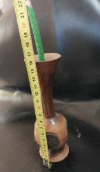 AHŞAP MUMLUK, ŞAMDAN, MUSEVİ YAHUDİ SEMBOLLER İLE SÜSLENMİŞ AHŞAP MUMLUK.