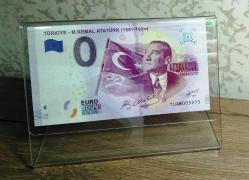 0 EURO MUSTAFA KEMAL ATATÜRK  HATIRA PARASI RESİMDEKİ ÜRÜN GÖNDERİLECEKTİR ( PLEKSİGLASS SERGİLEME STANDI İLE GÖNDERİLECEKTİR)