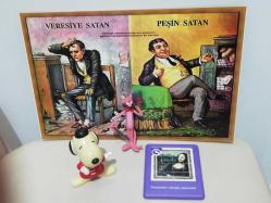 Peşin satan veresiye satan nostaljik ahşap tablo. Pembe panter figür oyuncak. Snoopy 1999 figür oyuncak. Mona lisa görseli ford promosyon kaydırmalı sürtmeli plastik puzzle yapboz set koleksiyon dekor hediye nostalji tasarım süs hobi eğlence vintage aksesuar promosyon reklam Hediyelik dekorluk