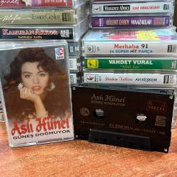 ASLI HÜNEL - GÜNEŞ DOĞMUYOR