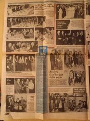 Şey Haftalık Magazin ve Siyasi Aktüalite Gazetesi önlü arkalı 4 sayfa Kemal-Nazlı Ilıcak-Teoman Örberk-Seniha-Burhan Arpat-Necmi Rıza Ahısman-Metin Akpınar-Nadir-Berrin Nadi-Vehbi Koç-Nevzat Ayaz-Belkıs-Erol Sapancı-Güngör-Metin Sipahioğlu-Engin-Ömer İnönü-Ayhan Tezcan-Gülderen Koşar-Bedreddin Dalan-Mustafa Koçaş-Orhan Aydemir-Yıldırım Mayruk-Zeynep Özal-Aslı Behlil-Zeynep Fadıllıoğlu-Şule Çavuşoğlu-Kudret Süzer-Ahmet Aydın-Nihal Dayıoğlu-Mine-Osman Kalyoncu-Deniz Kuvvetlerini Güçlendirme Vakfı-İnayet-Sezai Kurdoğlu-Mine Perzentil7-Üzeyir Garih-Mükerrem Taşçıoğlu-Nevzat Ayaz-Erdoğan-Tülin Demirören-Mustafa-Mine Pakoğlu-Okşan-Mehmet Tecer-Aysel Soysal-Hayko-Gönül Talu-Füsun Özcan-Nuri Cerrahoğlu-Erol Kaynar-Ayten Erdağ-Osman Lakay-Şükrü Keklioğlu-Tekin Tanaçan-Mine Baykal-Halil Fırat'ı 36*56cm
