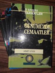 5 Kitapta Tarikatler; Mezhepler ve Alevilik / 6 Büyük Tarikat / Mevlana ve Mevlevilik / Tarikatler ve Toplum - Günümüzde Cemaatler (5 Kitap Set))
