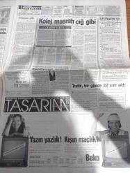 İstanbul Bayram Gazetesi - 25 Haziran 1991 - Son on yılın en başarılı takımı Beşiktaş haberi-Veselinoviç Fenerbahçe 103 Gol Atamaz - 11. Akdeniz Oyunları - Mustafa Denizli - Coşkun Sabah- İzzet Altınmeşe - Yüksel Uzel - Ayşegül Aldinç - Başbakan Mesut Yılmaz Yıldırım Akbulut İle Kucaklaştı - Erken Seçim Havası - Ankara'da İl Kuyruğu - Kıbrıs Gerilimi - Devlet Bakanı Ve Hükümet Sözcüsü İmren Aykut - Nazlı Ilıcak - Melih Cevdet Anday - Nail Güreli