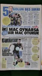 Hürriyet Gazete 21 Eylül 2016 Piyade Gidiyor,Tarık Akan,Mustafa Alabora,Recep Tayyip Erdoğan,Hande Fırat,Fikret Bila,Kemal Kılıçdaroğlu,Abdülfettah El Sisi,Hillary Clinton,Kate Moss,Jim Carrey,Zhou Yahui,Dick Advocaat,Robin Van Persie,Dursun Özbek,Fikret Orman,Vasip Şahin,Göksel Gümüşdağ,Emmanuel Emenike,Mahmut Uslu,Anderson Talisca,Tolga Ciğerci,TSK'da El-Bab Hazırlık,Binali Yıldırım,İsmail Kahraman,Tarık Akan,Ümit Akbulut,İbrahim Tatlıses,Hülya Avşar,Seda Akgül,Avram Habif,Jelena Milosavlijevic,Arda Turan,Ds Automobiles - Türk Telekom Reklamı