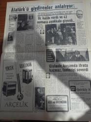 Hürriyet Pazar Extra Gazetesi - 10 Kasım 1963 - Atatürk'ün Aramızdan Ayrılışının 25. Yılı - Salih Bozok - Sedat Simavi - Karar Vermiştik Ata'nın Cenaze Namazı Sarayda Kılınacaktı - 23 Mayıs 1920 Tarihli Sanat Ferit İmzalı İdam Fermanının Anadolu'da Yeri Çöp Sepetleri Oldu - Atatürk'ün Üç Kalıbı Vardı Ve 42 Numara Ayakkabı Giyerdi - Atatürk'ün Gömlekçisi Petro Martino Anlatıyor - Atatürk'ün Yazdığı Başmakale
