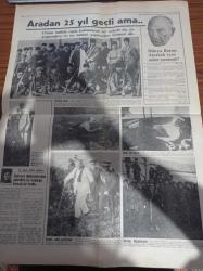 Hürriyet Pazar Extra Gazetesi - 10 Kasım 1963 - Atatürk'ün Aramızdan Ayrılışının 25. Yılı - Salih Bozok - Sedat Simavi - Karar Vermiştik Ata'nın Cenaze Namazı Sarayda Kılınacaktı - 23 Mayıs 1920 Tarihli Sanat Ferit İmzalı İdam Fermanının Anadolu'da Yeri Çöp Sepetleri Oldu - Atatürk'ün Üç Kalıbı Vardı Ve 42 Numara Ayakkabı Giyerdi - Atatürk'ün Gömlekçisi Petro Martino Anlatıyor - Atatürk'ün Yazdığı Başmakale
