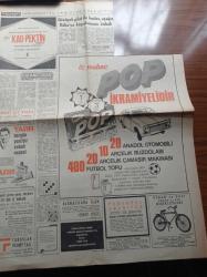 Hürriyet Gazetesi - 12 Temmuz 1969 - Celal Bayar Anlatıyor Başvekilim Adnan Menderes Yazı Dizisi - Saksonyalılar - Hafta Sonu Gazetesi Ses Birincisi Zeki Çetin - Kent Ve Site Sinemalarının 1969 1970 Dev Film Listesi - Sütlü Arı Mama - Öz Malınız Pop İkramiyelidir - Türkan Şoray - Mobilet Marka Harika Motorlu Bisiklet