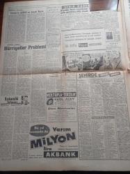 Hürriyet Gazetesi - 12 Ekim 1960 - Yassıada Fotoğrafları - Hasan Polatkan'a Ait Yolsuzluklar Açıklandı - Devlet Bakanı Celal Yardımcı - Tarihi Duruşmanın Bütün Hazırlıkları Tamamlandı - Adnan Menderes - Mudanya Mütarekesinin 38. Yıldönümü - Fatin Rüştü Zorlu - Spor Toto