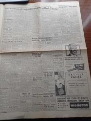 Hürriyet Gazetesi - 13 Haziran 1960 - Cemal Gürsel Kupası - 19 Mayıs Stadındaki İlk Gece Maçını Gençlerbirliği Bugün America İle Yapıyor - Fenerbahçe Beşiktaş'ı Yendi - Geçici Anayasa Dün İlan Edildi - Harbiye Marşı Nasıl Yazıldı - Hasan Polatkan'ın Hatırı İçin İstimlak - Türkiye Milli Birlik Komitesi Azaları - Cemal Gürsel - Alparslan Türkeş - Cemal Madanoğlu - Kore Birliği Bugün 15 de Hareket Ediyor - Sabık'ların Malları Müsadere Edilecek