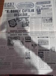 Hürriyet Gazetesi - 29 Şubat 1972 - Faruk Ilgaz Fenerbahçe Çiftlik Değildir - Güreş Federasyonu Başkanı Cihat Uskan - Galatasaray Lisesi Voleybolda Çifte Şampiyonluk Aldı - Haftanın Antrenörü Gündüz Kılıç - Doktor Attila Sunay Bir Yıl Çalışmak Üzere Amerika'ya Çağrıldı - İsrail Suriye İle Çarpıştı - Richard Burton Liz Taylor'a 40. Yaş Gününde 15 Milyon Lira değerinde Bir Elmas Hediye Etti - Karadeniz Teknik'te Öğrenciler Çatıştı