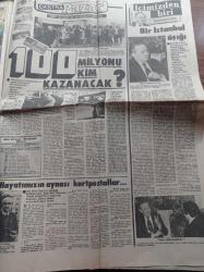 Hürriyet Kelebek Gazetesi - İhsan Yüce - Hülya Sözer - Hülya Avşar - Füsun Önal - Yüksel Uzel - Hangi Ünlü Yılbaşında Nerede - Necla Nazır -Ferdi Özbeğen - Halikarnas Balıkçısı - Necati Cumalı'nın Öç İsimli Öyküsünden Tutku Foto Roman - Kenan Kalav - Meral Orhonsay