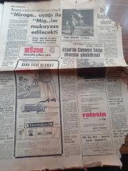 Milliyet Gazetesi -  4 Ekim 1969 - Alparslan Türkeş Hitler'e Özenmiyorum - Alevi'lere Küfrediliyor - Sahalardaki Çirkin Olaylara Paydos - İsmail Akçay Maraton Koşu İçin Kosice'ye Gitti - Süleyman Demirel Islahata İhtiyaç Var - - Halit Çapın - 6 Öğrenci Birliği Yargıtay'a Gidiyor - Von Braun Ay'da - Kemal Bisalman - Atina Cuntaya Karşı Direnme Şiddetlendi - Abdi İpekçi
