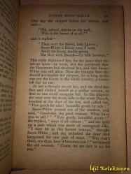GRİMMSS FAİRY TALES - J. and W. Grimm - The Children's Press - İngilizce Kitap (Hafif Yıpranmış)