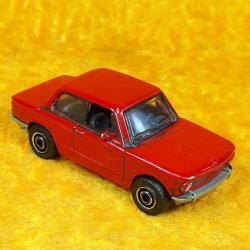 1969 BMW 2002 KIRMIZI RENKLİ METAL OYUNCAK ARABA 2018 MATTEL MADE IN THAILAND