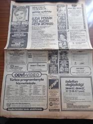 Hürriyet Gazetesi - 19 Eylül 1982 - Giscard D'estaing Sosyalizm Fiyasko Verdi - Açlık Uluslararası İlişkileri Sarsıyor -  Birleşmiş Milletler Gıda Ve Tarım Örgütü FAO - Gustave Flaubert'in Ünlü Bir Romanı Yayımlandı - Olaylar Ve İnsanlar - Hasan Pulur - Büyük Kabare - Ajda Pekkan - Zeki Alasya - Metin Akpınar - Muazzez Abacı