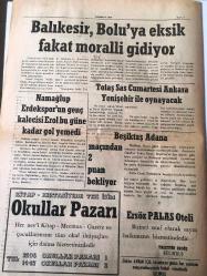 ÇANAKKALE ÇANAKKALE 'NİN SESİ  YEREL TAŞRA BASINI- - 31 Aralık 1975 YIL :2 SAYI :398- Ödenek Yokmuş - Çanakkale İşletme Vergisi Uygulamasına Yarından İtibaren Başlanacak --Yıllar öncesi  Milli Eğitim Bakanlarından  Hasan Ali Yücel  bir yazısında  ----Onun Romanı  Edebi  Roman : Yazan : Nihat Özbilen -Şiir : Urfalıdan Ankaralıya   ALİ AKGÜN -Yeni yıla girerken  Hasan  Bıçak -Nüfusu  otuz bini  aşan Çanakkale de 1 Ocak 1976 tarihinden itibaren  işletme vergisi  sistemi   uygulamaya başlanıyor --Balıkesir ,Bolu 'ya  eksik  fakat moralli gidiyor - Namağlup Erdek spor 'un   genç  kalecisi  Erol bu güne kadar gol yemedi - Totaş Sas Cumartesi Ankara Yenişehir İle Oynayacak - Beşiktaş  Adana Maçından  2 Puan  Bekliyor -