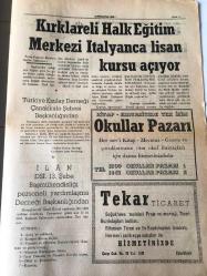 ÇANAKKALE ÇANAKKALE 'NİN SESİ  YEREL TAŞRA BASINI- --22 ARALIK 1975 YIL :2 SAYI :390- Yoldan iki otobüs yan yana geçemiyor  dar yol tehlikeli  oluyor -  Çanakkale kar yağdı -Cuma günü İstanbul  Fen Fakültesinde  Başlayan  ve Üç Gün Süren İkinci Türk  Basın Kongresi Dün Sona Erdi -İstikbal  Göklerdedir Rahmetli Atatürk Diyor Ki :- Şiir : Dağınık Satırlar : Faruk Nafız Çamlıbel -Kırklareli  Halk Eğitim Merkezi  İtalyanca Lisan Kursu Açıyor -  Göztepe de Oscar  Hold  'a  tam  yetki  verilirken  Gürsel  görevinden  alındı -  İstanbul  Judo teşvik  yarışmaları yapıldı  - Liselerarası  Gençler  Basketbol Grup  Birinciliği  Başlandı - Türkiye Liglerinde cumartesi  günü  maç yapılmadı -