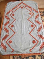 ETAMİN ÜZERİNE KANAVİÇE İŞLEMELİ - SECCADE