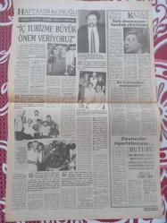 Haftanın Sesi Haftalık Magazin ve Siyasi Aktüalite Gazetesi önlü arkalı 2 sayfa 23 Haziran 1989 Frank Roane-Silvia-Serpil Yağmur-Bülent Hiçyılmaz-İlhan Erten-At Martini-Sinan Vardar-Vural Oger-Oyuncular Sigortalanıyor-Jolly Tour-Gök-Dil reklamı 36*56cm