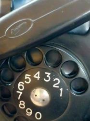 Çevirmeli Telefon, ERICSSON LM  BAKALİT MASA ÜSTÜ ÇEVİRMELİ TELEFON - ( Çok Temiz Durumda, Ağize de Küçük bir Çıtı var.) - Made SWEDEN /İsveç Üretimi.