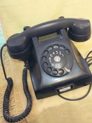 Çevirmeli Telefon, ERICSSON LM  BAKALİT MASA ÜSTÜ ÇEVİRMELİ TELEFON - ( Çok Temiz Durumda, Ağize de Küçük bir Çıtı var.) - Made SWEDEN /İsveç Üretimi.