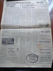 Cumhuriyet Gazetesi - 2 Şubat 1966 - TRT Yönetim Kurulunda Yeni Bir Değişiklik -Kurucusu Yunus Nadi - İlhan Selçuk - Şevket Süreyya Aydemir - İkinci Adam İsmet İnönü - Maliye Bakanı İhsan Gürsan 1965'de Kalkınma Hızı %5.1 - Cemal Gürsel Amerika'ya Bugün Gidiyor - Makarios'a Göre Mücahitlerin Geri Çekilmesi Türkiye'nin Müdahaleden Vazgeçmesidir - Saç İzi Suçluyu Ele Veriyor - Ben Barka Olayı - Celal Bayar - Dolmuş'un Yasak Edilmesi İsteniyor