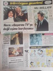 Sarmaşık Pazar Magazin Aktüalite Fotoroman Gazetesi - 10 Temmuz 1977 - Tina Darby - Sibel Egemen - Tatlı Rüya:Turizm haberi - Yaşar Eyice - Kadın Dünyası haberi - İhsan Alyanak - Aydın Erten - Hüsnü Kaftan - Ömer Çetinkaya - Halil Tataş - Ali Poyrazoğlu - Nurhayat Tunbar - Ramazan Balcı - Elvan Sındır - Halil Altınbaş - Hüsniye Zeytindağ - Güneş ve Makyaj haberi - Oyun Bileti haberi - Mehmet Seyda - Çılgın Amanda - Uzay Yolu Çizgi Romanı - Tolga Dişi Panter Çizgi Romanı - Abdullah Turhan - Erdal Köprülü - Vehbi Dirim - Erdoğan Erdem - Hasan Akyol - Ahmet Orhan Döşemeciler - Semra Topel - Ahmet Kurum - İlanlar Bölümü - Elektroni Beyinli Çocuk haberi - Mehmey Seyda - Hazreti Ali fotoromanı - Suat Yalaz - Mektuptaki Kader çizgi romanı - Laila Regazzi - Roberto Predolin - Luis La Torre - Gülelim Çizgi Romanı - Güngörmez Dursun - Neco - Oya German - Mc Millan - Esen Ünür - Barnaby Jones - Farrah Fawcett Majors - Biyonik Zühtü çizgi Romanı - Celal Kandemiroğlu çizgi romanı - Tam Takım Gazete