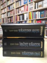 Farseer Serisi [3 KİTAP TAKIM, İLK BASKI] - Suikastçının Çırağı, Kraliyet Suikastçısı, Suikastçının Arayışı