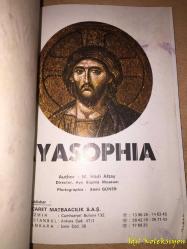 AYASOPHİA - M. Hadi Altay - Saint Sophia : All in colour 45 photographies - İngilizce Rehber Kitap (Ayasofya: Tamamı renkli 45 fotoğraf) Hafif Yıpranma ve Lekeler Mevcut