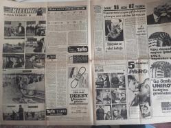Son Aktüalite Gazetesi - 22 Mart 1968 - Sayı:632 - Aydın Gül - Ahmet Vardar - Boşanmak İsteyen Milyoner Karısını Eviyle Birlikte Yakmaya Kalktı haberi - Canan Günal - 1000 kişinin gözü önünde yedi aslan, terbiyecisini parçaladı haberi - Kurşun Yağmuru fotoromanı - Emine Bacı - Derby V Kayışı Reklamı - Aşk İnsanı Yaşatır fotoromanı - Huzurevinde Tanışan Çift Balayına Çıkmıyor Ama Odaları Birleşecek haberi - Paro Mama Reklamı - Ümiroyal Lastik Reklamı - Renkli Ansiklopedi Ses haberi - Kadıköy'ü Temiz Tutmak İçin Çöp Kutusu Seferberliği Açıldı haberi - Puro Sabun Reklamı - Dakikada Beton Döşemeyi Tamir Ediveriyor fotoğraf ve haberi - Tam Takım Gazete
