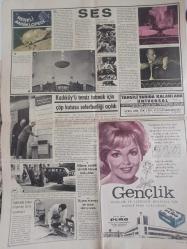 Son Aktüalite Gazetesi - 22 Mart 1968 - Sayı:632 - Aydın Gül - Ahmet Vardar - Boşanmak İsteyen Milyoner Karısını Eviyle Birlikte Yakmaya Kalktı haberi - Canan Günal - 1000 kişinin gözü önünde yedi aslan, terbiyecisini parçaladı haberi - Kurşun Yağmuru fotoromanı - Emine Bacı - Derby V Kayışı Reklamı - Aşk İnsanı Yaşatır fotoromanı - Huzurevinde Tanışan Çift Balayına Çıkmıyor Ama Odaları Birleşecek haberi - Paro Mama Reklamı - Ümiroyal Lastik Reklamı - Renkli Ansiklopedi Ses haberi - Kadıköy'ü Temiz Tutmak İçin Çöp Kutusu Seferberliği Açıldı haberi - Puro Sabun Reklamı - Dakikada Beton Döşemeyi Tamir Ediveriyor fotoğraf ve haberi - Tam Takım Gazete
