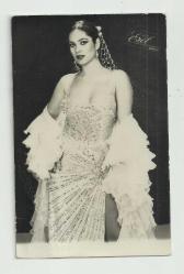 NAZAN ŞORAY'IN GENÇLİĞİNDEN SİYAH-BEYAZ BİR FOTOĞRAF...