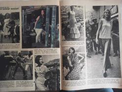 Hafta Sonu Extra Sosyete ve Magazin Gazetesi - 6 Şubat 1965 - Sayı:15 - Cemal Tural - İlhami Sancar - Ayten Alpman - Özkan Kaymak - Metin Ersoy - Ronald Wilson - Yasak Yerde Park Eden Araba haberi - Salıncakta İki Kişi fotoromanı - Robert Mitchum - Shirley MacLaine - Jerry Ryan - 1965 İlkbahar Modelleri - Christian Dior - Gene Gelecek Misin? hikayesi - Canavarlar Vadisi çizgi romanı - Günther Schon - Vazoya İyi Çiçek Koyan Kızlar Evde Kalmıyor haberi - Jacqueline Kennedy - Eğridir Dağlarında Cesaret Destanı haberi - Dünya Mutfağından Yemekler fotoğraf ve haberi - Tam Takım Dergi