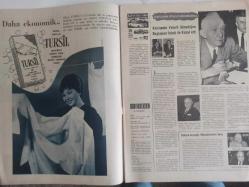 Hafta Sonu Extra Sosyete ve Magazin Gazetesi - 19 Aralık 1964 - Sayı:8 - 1965 Model Otomobiller haberi - Tursil Sabun Tozu Relamı - Turhan Feyzioğlu - İsmail Rüştü Aksal - Nihat Erim - İSmet İnönü - Yusuf Azizoğlu - Hıfzı Oğuz Bekata - Laurence Harvey - Dirk Bogarde - Dış Olaylar haberi - Korkunç Mücadele fotoromanı - Henry Fonda - Richard Widmark - Tom Morgan - Dolores Michael - Dorothy Malone - Aşık Veysel - Kötü Başlangıç haberi - Canavarlar Vadisi çizgi romanı - Yerin Altında Bir Başkan haberi - Haşim İşcan - Yılın Son Milli Maçı haberi - Dünya Cüceler Şahı Türkiye'de Şube Açıyor haberi - Fabrizo Arnaldo - Sinemaya Giden İhtiyar haberi - Haftanın Yemek Reçetesi fotoğraf ve haberi - Tam Takım Dergi