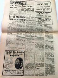 BALIKESİR  BALIKESİR POSTASI YEREL TAŞRA BASINI --23 NİSAN 1960  YIL :18 SAYI :5170- 23 Nisan Milli Hakimiyet ve Çocuk Bayramı - İzci ve yavrukurtlar dün Atatürk  Madalyonuna   çelenk  koydular -  Aksakalda  mektupla  bir muhtar tehdit edildi - 9. Hava Üssü 55 Öğrenciye  Giyecek  Yardım Yaptı - Bekçi  İsteyen  bir mahalle  Münir Yenal - Atom Yüzünden 150 bin Çocuk Sakat   Doğacak - Ford  Vakfı 2308 Dolar Hibe Etti -Doktor Enver Güven -BMM  40  Sene Evvel Bugün  Açıldı -  Spor : Vali Kazım Arat  Kupası   Maçları Yarın Başlıyor -  Bursa ve Eskişehir  Yarın  Karşılaşıyorlar -