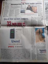 Hürriyet Gazetesi - 17 Kasım 1998 - Bebek Katili Eroin Kaçakçısı Abdullah Öcalan'a Sahip Çıkan İtalya'ya Tepki Büyüyor - İtalya'ya Boykot - Sergen Yalçın'ın Hukuk Savaşı - Alpay Özalan Hakeme Ağır Ceza Verilmeli - Barbie Faciası - Ted Turner'in Gözü Beyaz Sarayda - Kahraman Cindy Crawford - Mesut Yılmaz İdamı Kaldırıp Abdullah Öcalan'ı Getirteceğiz - Apo İçin Mehmet Ali Ağca Modeli Müebbet Hapis - Apo Burada Kalıyor - Türkiye'de İş Yapan İtalyan Şirketleri