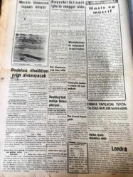ANKARA POLATLI POSTASI GAZETESİ YEREL TAŞRA BASINI --25 Ağustos 1958 YIL :2 SAYI :527- Turhal şeker fabrikası kampanya başladı sadece Turhal dan  250 bin ton  şeker  alınacak - Polatlı da sazlar kapatılmalıdır - Polatlı 'da Gazozcular  Sıkı  Bir Kontrol Altında - Selim   Özer Beyefendi Lütfen Bizi Dinleyin - --Bakır Fabrikası -Mersin Limanın  İnşaatı Bitiyor - Bedelsiz  İthalattan  prim  alınmayacak -  Beşiktaş 'ta ki  maliye binası yıkılıyor - Başvekil İktisadi  İşlerle Meşgul  Oldu ---Hasis ve Müsrif --Esnafa Yapılacak Tevziatın Esas Hatları Tespit Edildi -Memur İkramiyeleri  Eylül de Ö denecek --Irak 'tan  100 milyon liralık petrol hissesi istiyoruz - Gider  Vergisinin  tecili istendi -