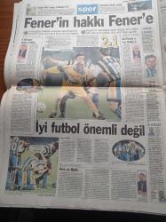 Milliyet Gazetesi - 1 Kasım 1998 - Sanatçılar Direnişi - RTÜK'e Öfke Artıyor Bizimkiler Ve Mahallenin Muhtarları Da Eylemde - Umur Bugay Ve Kandemir Konduk Da RTÜK'e Karşı Bayrak Açtı - Hava Korsanı Erdal Aksu Gece Gömüldü - Müjde Ar'dan Cumartesi Annelerine Destek - Ali Poyrazoğlu - Türkan Şoray - Hagi Varsa Sorun Yok -  Fenerbahçe Söktü Aldı