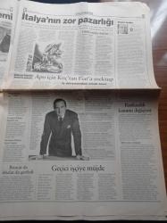 Radikal Gazetesi - 17 Kasım 1998 - Apo İade Edilmezse Roma Devlet İhalelerinden Dışlanacak Ticaret Sınırlanacak - Apo Yargıç Önüne Çıktı - İtalya Başbakanı D'Alema Abdullah Öcalan'ın Geleceğini Türk Büyükelçiliğinden Öğrendim - İş Dünyası İtalya'ya Boykotu Tartışıyor - İdam Tasarısı İmzada - Rahmi - Dışişleri Bakanı İsmail Cem - DYP Koalisyona Çağrıldı