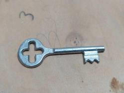 AN3--------ESKİ PİRİNÇ KUTU ÇEKMECE ANAHTARI