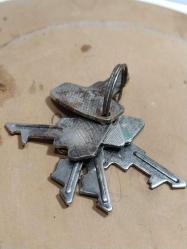 AN3--------5 ADET ESKİ ÇANTA VAKİZ ANAHTARI