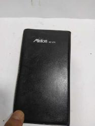 P81----MİNTON SCEIENTIFIC COMPLEX MC-570 PİLİ BİTİK ESKİ HESAP MAKİNASI