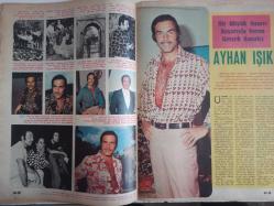 Ses Haftalık Aktüalite Sinema Tiyatro Müzik ve Gençlik Mecmuası Dergisi - 18 Ağustos 1973 - Sayı:34 - Türkan Şoray - Pascale Petit - Claude Brialy - Necdet Tosun - Türker İnanoğlu - Mesut Engin - Cüneyt Gökçer - Perihan Savaş - Neriman Köksal - Aysen Cansev - Yaşar Yağmur - Mesut Engin - David Janssen - Richard Kimble - Türkan Şoray - Kaptan Amca - Erol Amaç - Ferdi Merter - Erhan Gökgücü - Aytaç Vardar - Gönül Hancı - Yunus Emre - Ülker Vardar - Ayhan Işık - Tarık Akan - Ahmet Dere - Halit Akçatepe - Nilüfer - Lon Chaney - Ekrem Bora - Persil Deterjan Reklamı - Mine Mutlu - Orhan Gencebay - Barış Manço - Zeki Alasya - Tanju Okan - Gönül Yazar - Fatma Girik - Salih Güney - Zeki Müren - Aydan Adan - Florinda Bolkan - Hikmet Münir Ebcioğlu fotoğraf ve haberi - Tam Takım Dergi