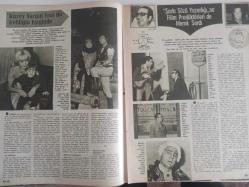 Ses Haftalık Aktüalite Sinema Tiyatro Müzik ve Gençlik Mecmuası Dergisi - 25 Ekim 1969 - Sayı:44 - Türkan Şoray - Sadri Alışık - Romy Schneider - Alis Manukyan - Sevim Çağlayan - Cüneyt Arkın - Ayla Algan - Beklan Algan - Selma Güneri - İngrid Bergman - Anthony Quinn - Charles Bronson - Fruko Gazoz Reklamı - Murat Soydan - Tanju Moltay - Güler Samuray - Zeki Müren - Mehmet gökhan - Florinda Bolkan - Cüneyt Arkın - Fatma Girik - Memduh Ün - Ediz Hun - Öztürk Serengil - Ayla Oranlı - Kuzey Vargın - Hulki Saner - Ümit Utku - Hulki Saner - Olinka Berova - Erol Büyükburç - Monica Vitti - Michelangelo Antonioni - Peter O'Toole - Robert Donat - Yıldız Kenter - Gülriz Sururi - Engin Cezzar - Ayten Gökçer - Gülgün Ok - Nisa Serezli - Vita Margarin Reklamı - Suzan Avcı - Ayten Alpman - Maya Casablanca fotoğraf ve haberi - Tam Takım Dergi