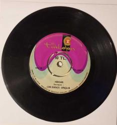 Cem Karaca & Apaşlar - Zeyno / Niksar (Türkofon Plak)