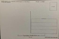 ŞEHİR KARTPOSTALI-YENİ ZELANDA/GELENEKSEL KIYAFET GİYMİŞ MAORI KIZLARI GÖRÜNTÜSÜ,ARKASINA YAZILMAMIŞ,RENKLİ, 11 X 15 CM EBADINDA - 1950'LER, 1960'LAR, 1970'LER, 1980'LER