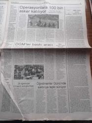 Evrensel Gazetesi - 27 Kasım 1998 - Avrupalı Yayıncılar Türkiye Ligi'ne Göz Dikti - Patronlar Hükümetini Arıyor - Sakıp Sabancı - Akın Birdala Suikast Davasında 5 Tahliye - Savaş Buldan'ın Katili Yaşar Öz -  Necmettin Erbakan Beraat Etti - Pinochet'in Umutları Suya Düştü - Malvarlığı Soruşturma Komisyonu - Mesut Yılmaz - Tansu Çiller