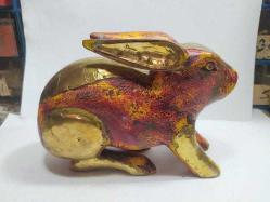 RF42----ESKİ PİRİNÇ DEKORLU AHŞAP TAVŞAN BİBLO